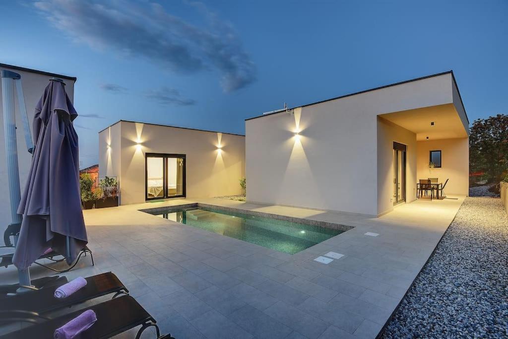 Vila Nauta - Luxury In Vintijan, Near Pula Esterno foto